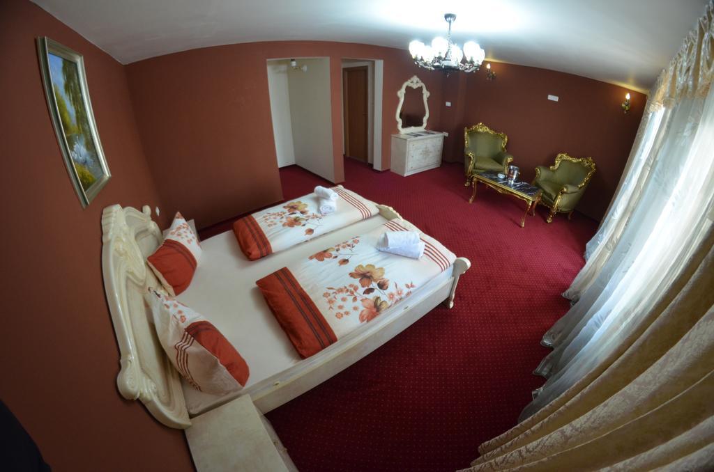 Hotel Le Baron Timisoara Luaran gambar