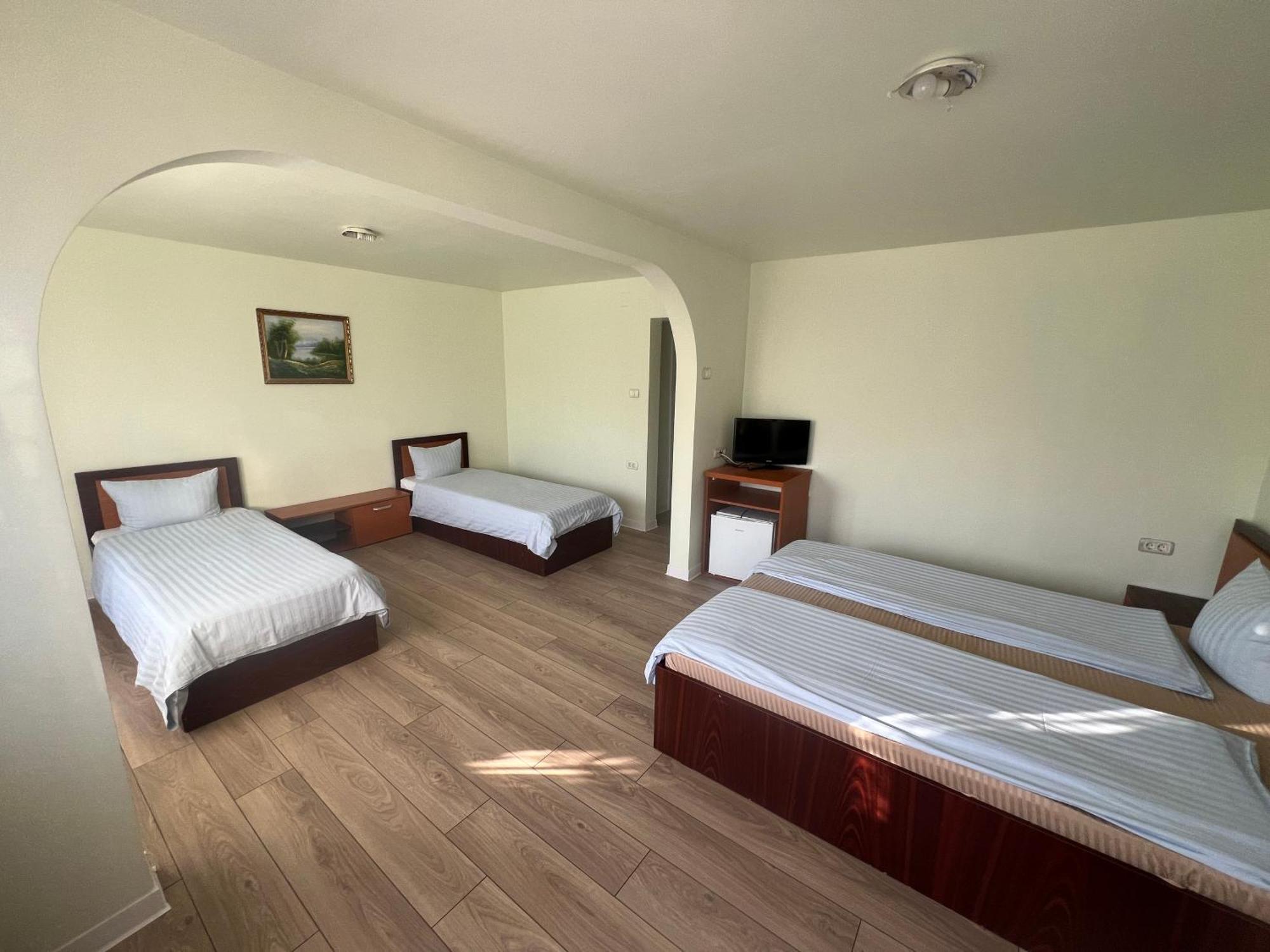 Hotel Le Baron Timisoara Luaran gambar